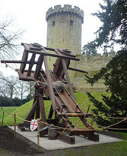 LA PÓLVORA, PUNTO DE INFLEXIÓN EN LA HISTORIA DE LAS MURALLAS