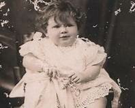 NACE JOSEFINA DE LA TORRE