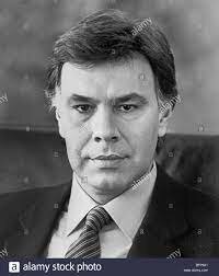 PSOE gana las elecciones, primera legislatura