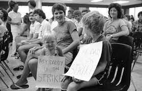Reagan and air-traffic controllers strike