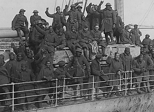 FLEMING EN UNA COMPAÑÍA NAVIERA.