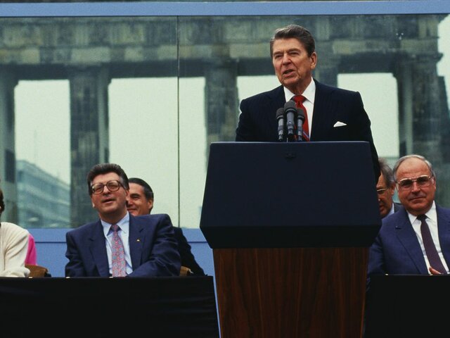 Berlin Wall Speech in West Berlin 1987