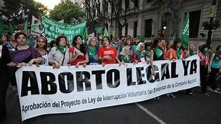 Aprobación de la Ley de Despenalización del Aborto.