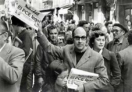 Legalización del PCE.