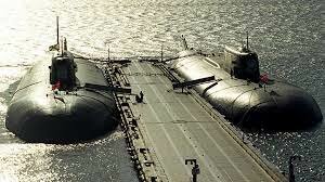 Portaaviones y submarinos