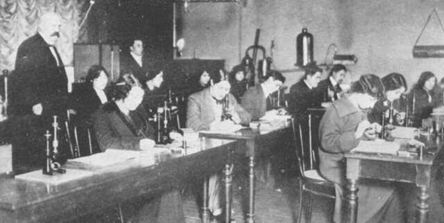 Contratan profesores alemanes