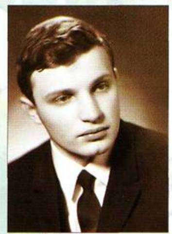 Родился в селе Васильево.