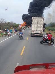EXPLOCION CAMION CISTERNA