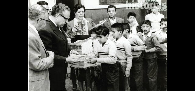 Se crea la Comisión Nacional de Libros de Textos Gratuitos