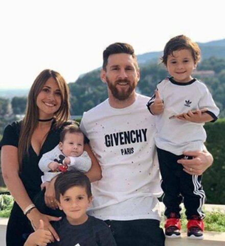 His third son Ciro was born