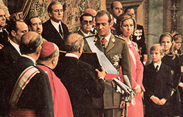 Coronoción de Juan Carlos I y Comienzo de la Transición Española