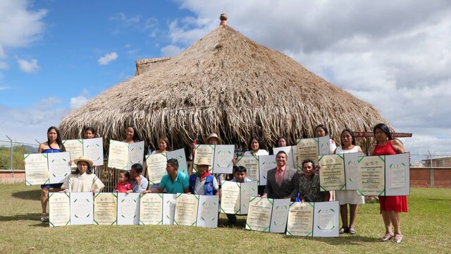 1992-2003 Creación de Programas de Formación en Educación Indígena y Etnoeducación a Nivel Universitario.