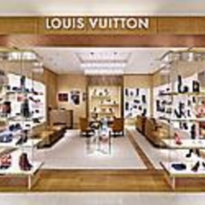 Timeline: Брендовые магазины