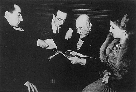 Prima commedia e successo teatrale