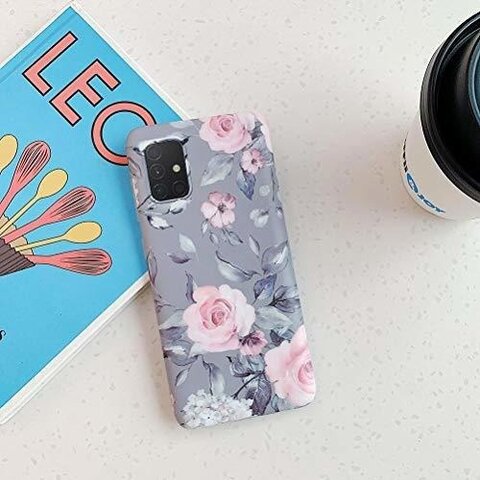 My dad gave a new phone to my mom