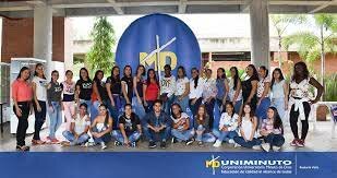 la universidad abre sus puertas