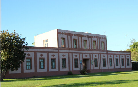 ESCUELA AGROTÉCNICA DE URIBELARREA