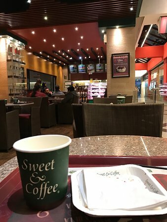 LOCAL INDEPENDIENTE EN LA AV AMAZONAS, QUITO