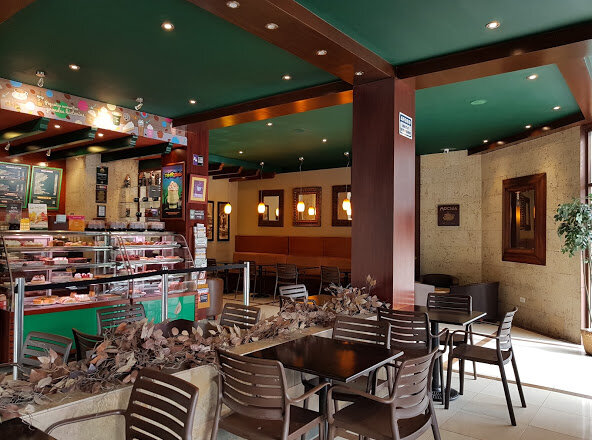 En el año 2009 en Quito se inagura el local independiente en la Av. Amazonas y en la gasolinera 6  de diciembre en Primax