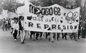 El movimiento social estudiantil de 1968 convierte al sujeto social; transforma a los estudiantes de educación media y superior en voceros de los sectores medios y, con ellos, de toda la sociedad mexicana
