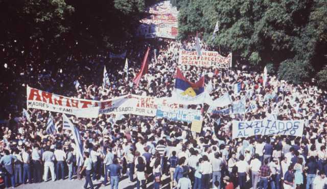 Manifestación en Montevideo ''El Obeliscazo'', Uruguay