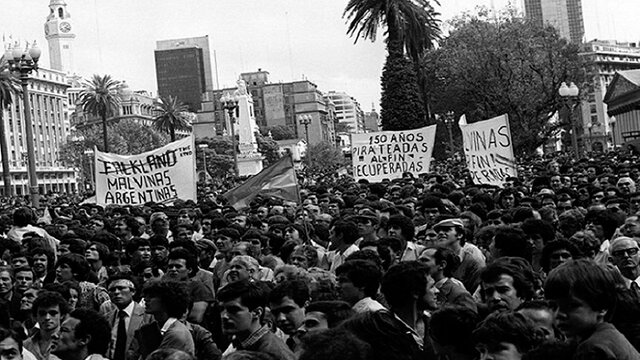Decenas de miles de argentinos vuelven a manifestar su apoyo a la recuperación