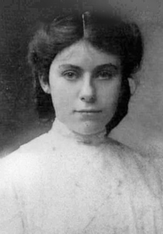 Met Edith Mary Bratt, his future wife.