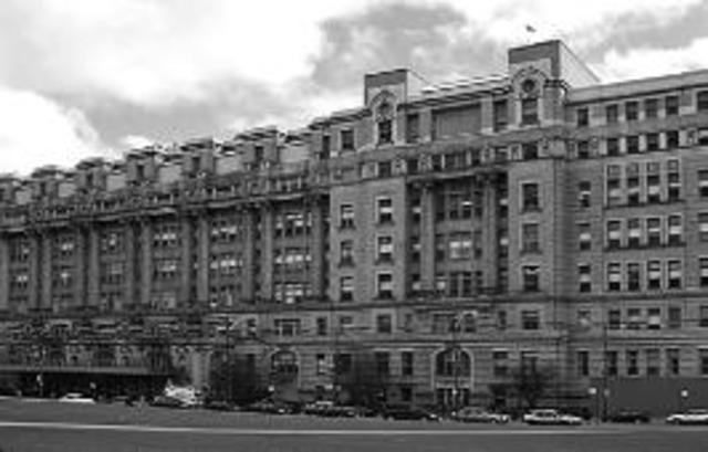 Bernard Fantus starts the first blood bank