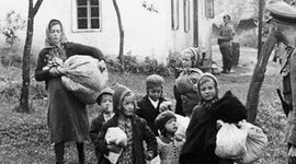 Timeline: OBDOBJE MED LETI 1945-1955 NA SLOVENSKEM