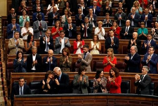 6.2.La creación de instituciones relevantes para la España actual, como el Congreso de los Diputados o el Senado, así como los estatutos de Autonomía.