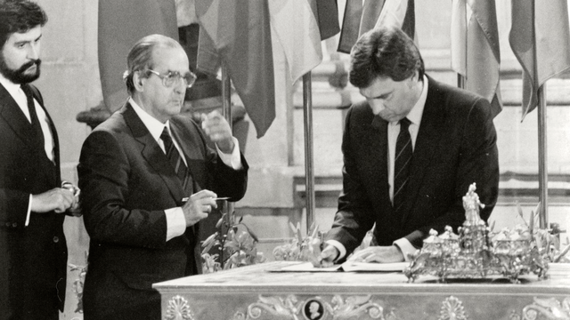 7. El ingreso de España en la CEE.