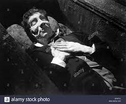 DESENTIERRO DE UN SOSPECHOSO DRÁCULA