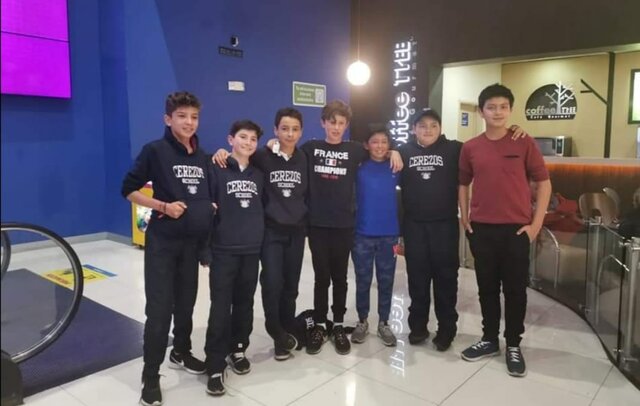 J'ai regardé un film avec mes amis