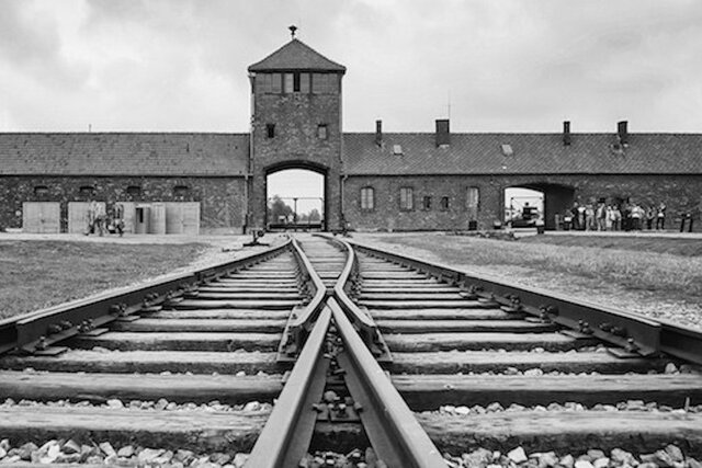 Daniel is caught by the gestapo, and brought into a freight car heading towards auschwitz