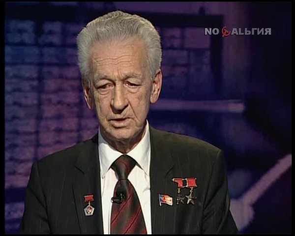 много лет подряд вёл телепередачу "Человек. Земля. Вселенная"