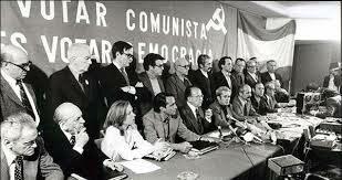 Legalización del PCE.