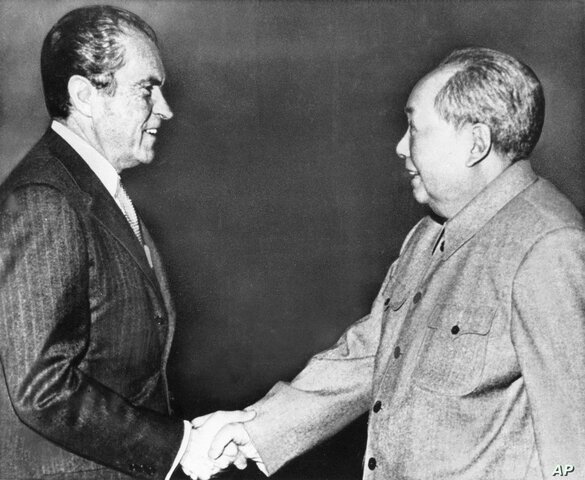 Nixon visits China