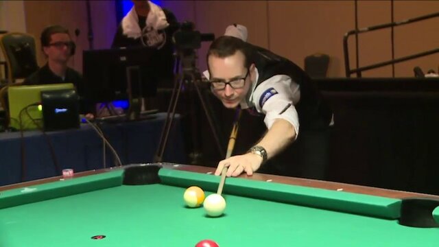 EN LA MESA DE BILLAR