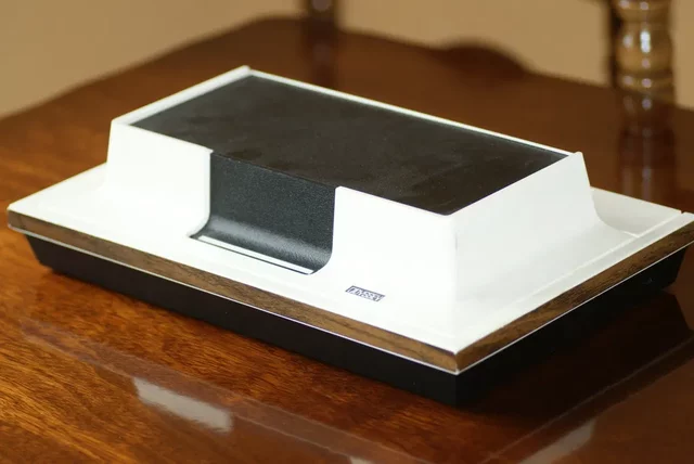 Primera consola de videojuegos comerializada