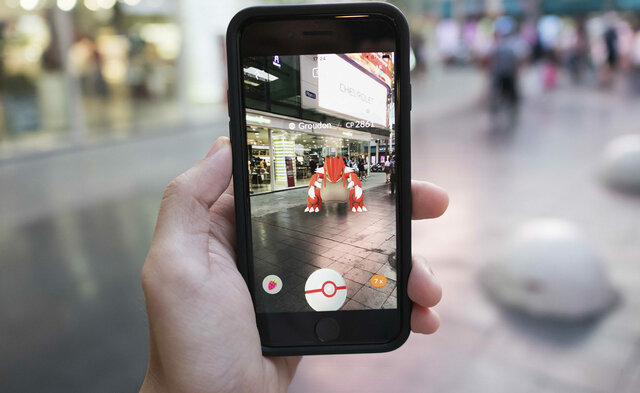 Realidad Virtual y Realidad Aumentada (RA)