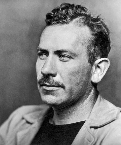 John Steinbeck. "De ratones y hombres."