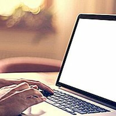 Timeline: INNOVACIONES EN COMPUTADORAS PERSONALES