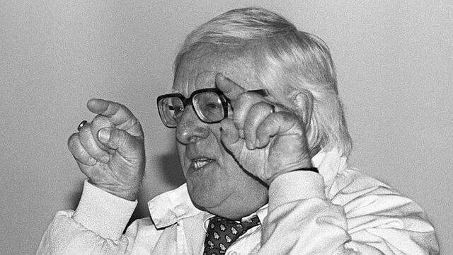 RAY BRADBURY