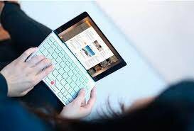 las laptops se hacen mas pequeñas y fáciles de manejar