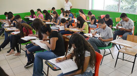 Timeline: Desarrollo de la educación media superior desde el periodo colonial