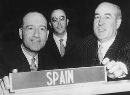 España ingresa en la ONU.