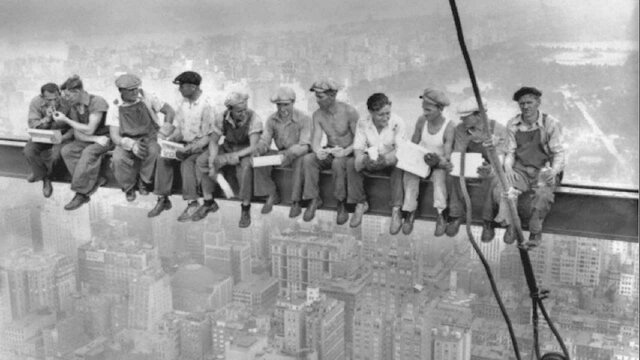 Ekonomia Gerraondoko lehen urteetan.