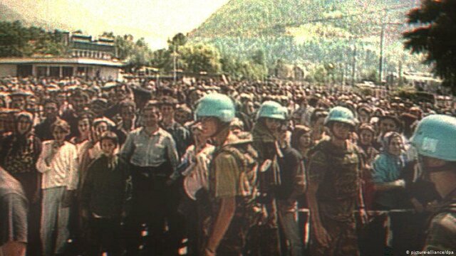 TROPAS SERBOBOSNISTAS TOMAN SREBRENICA