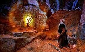 EL LLAMADO DE MOISES