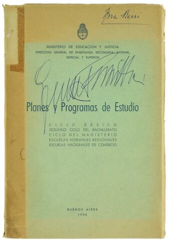 Modificaciones a los planes de estudio